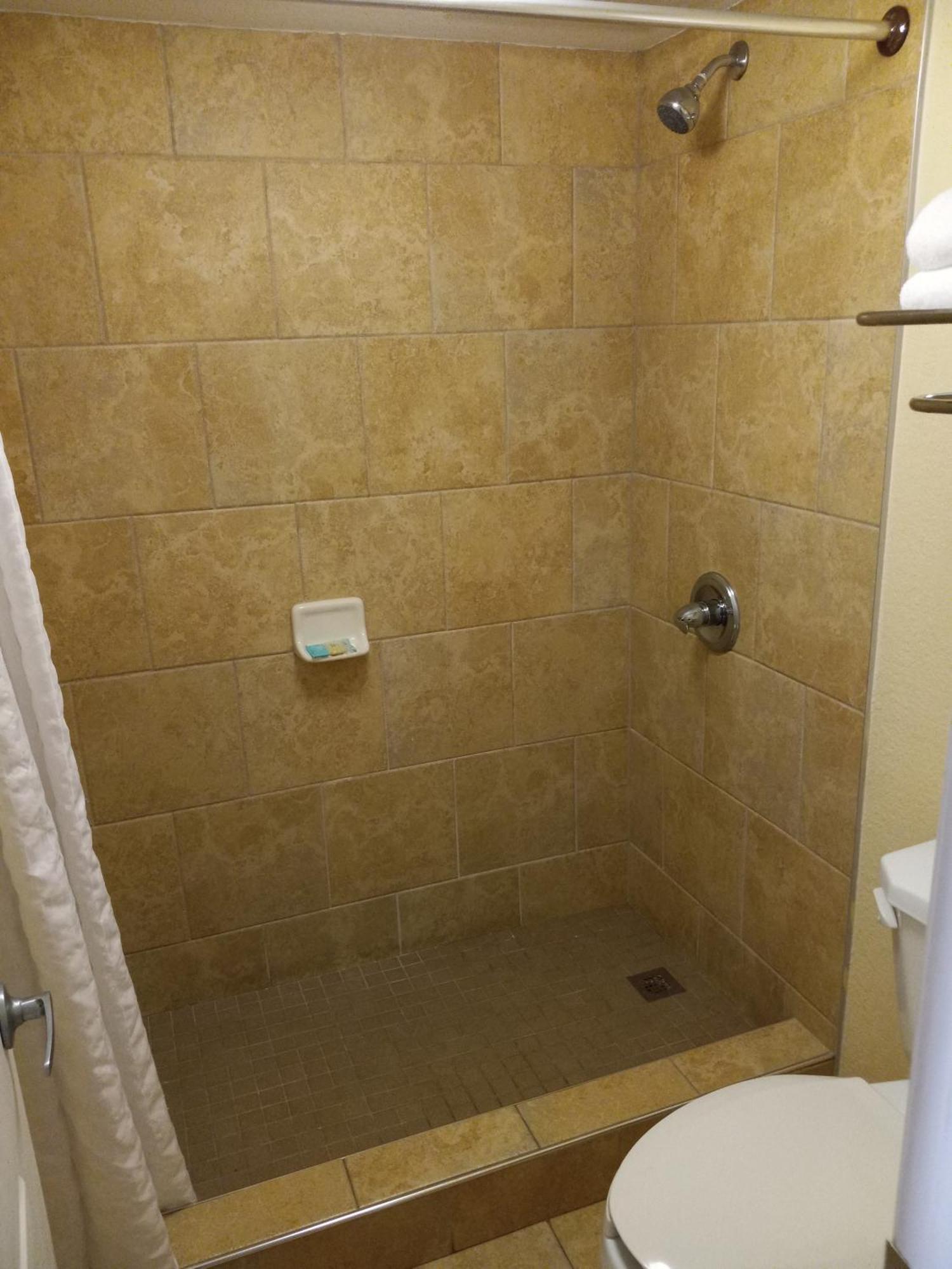 Plantation Inn Houma Room photo